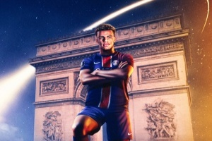 电竞-今年金童❓杜埃暴力世界波大马丁都没扑救！19岁赛季12球12助