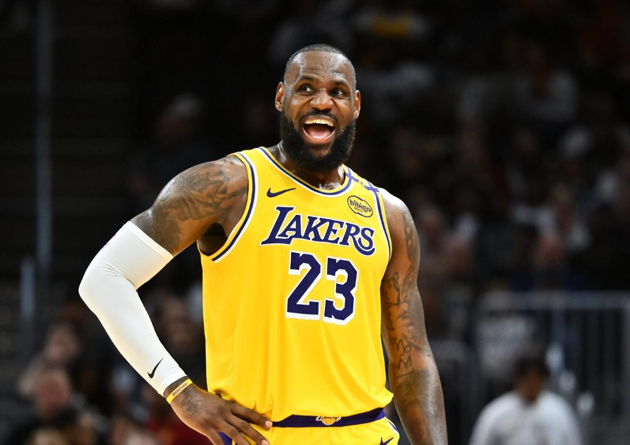 开云电竞网页登录-不胜唏嘘！NBA晚年凄惨的5大巨星，想退役巡演的他却屡遭当众羞辱