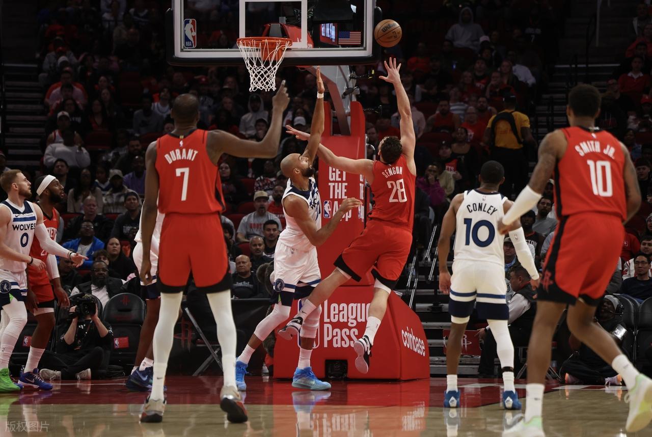 赛事直播-彻底抡冒烟！杜兰特狂砍39+4+7！硬刚戈贝尔，申京25+14六犯毕业